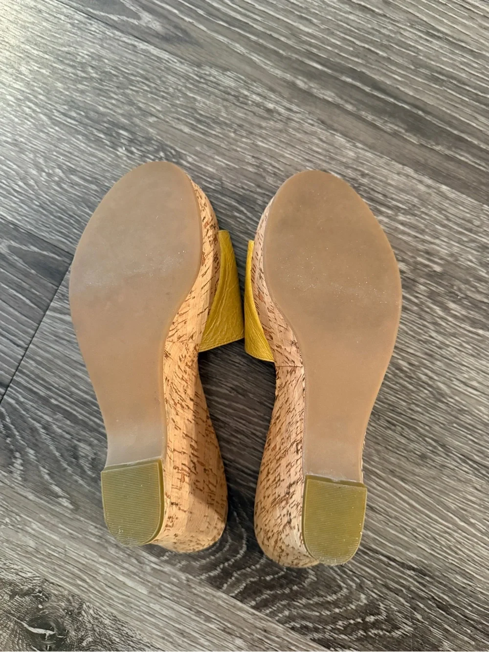 Steve Madden Surg Cork Wedges